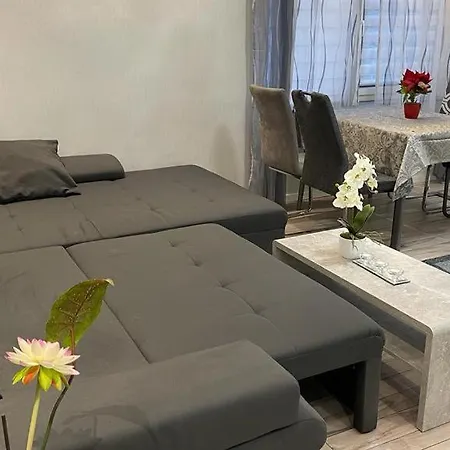 Ferienwohnung Grafschaft Mit Balkon Hotel *